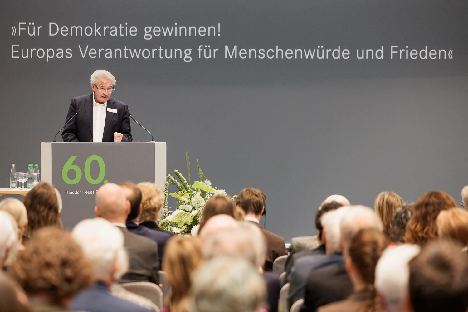 Jean Asselborn hält seine Festrede zur Preisverleihung.