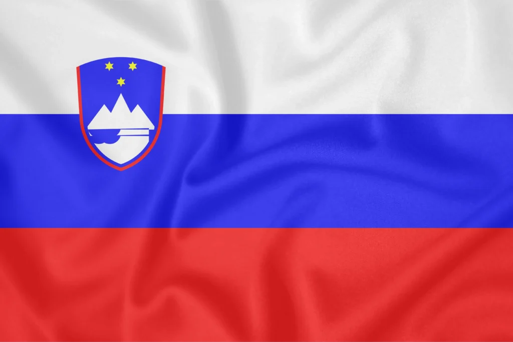 Die Flagge Sloweniens.